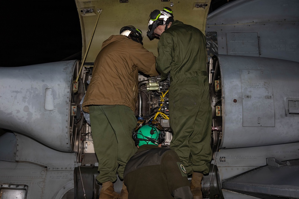 HMLA-369 maintains aircraft on Osan Air Base