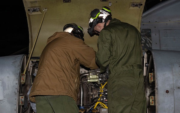 HMLA-369 maintains aircraft on Osan Air Base