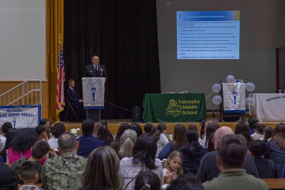 Yokosuka Middle School Holds National Junior Honor Society Cermeony