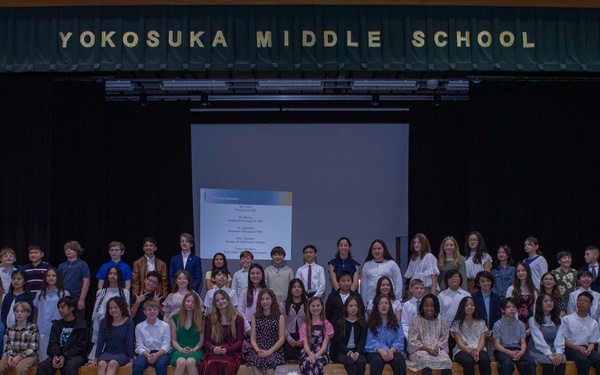 Yokosuka Middle School Holds National Junior Honor Society Cermeony
