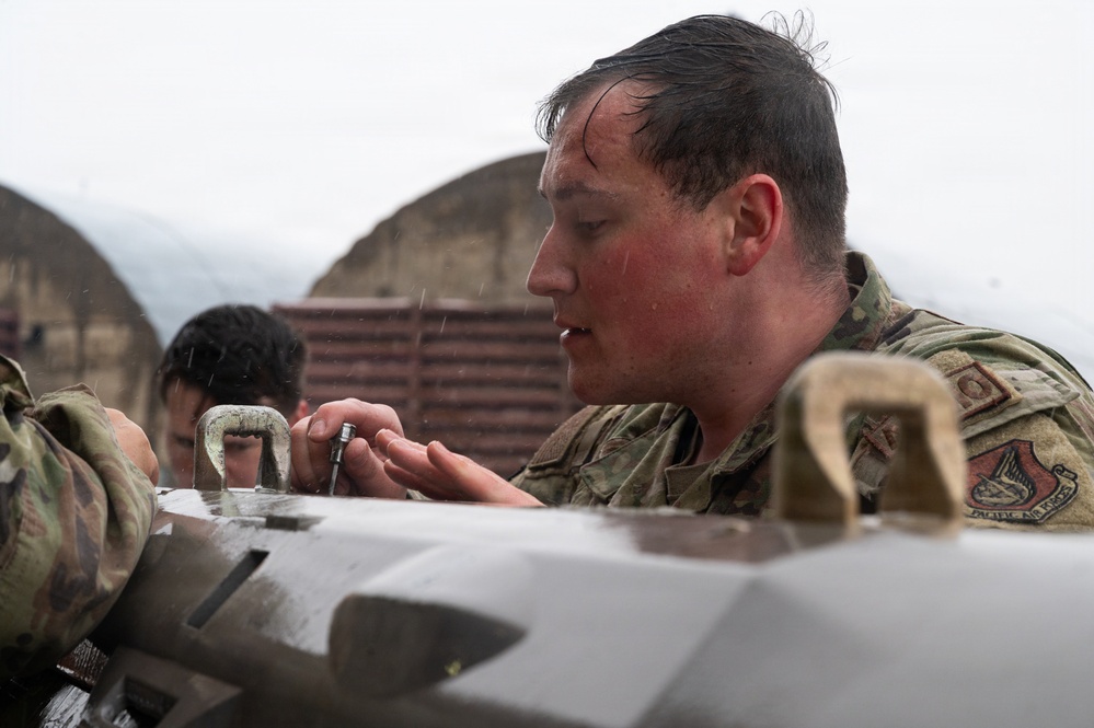 1Q Ammo Bomb Building and Loading Competition