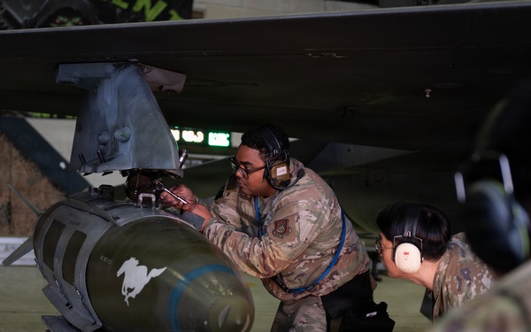 1Q Ammo Bomb Building and Loading Competition