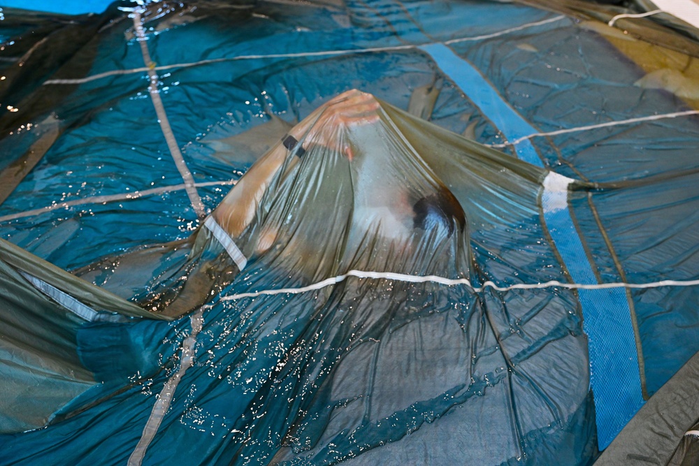 173rd Airborne Brigade Conducts Wet Silk Training