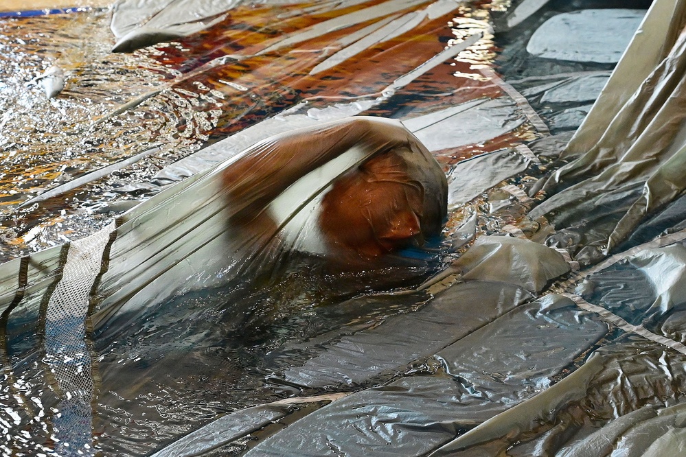 173rd Airborne Brigade Conducts Wet Silk Training