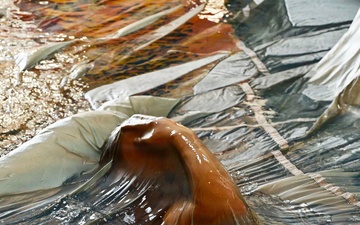 173rd Airborne Brigade Conducts Wet Silk Training