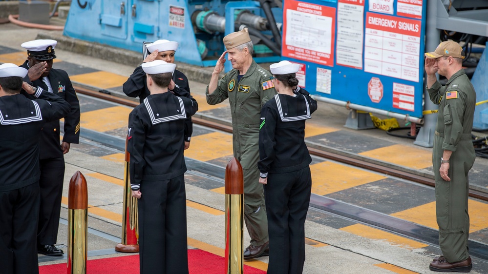 George Washington hosts Pacific Fleet
