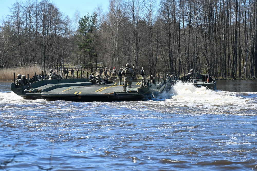 809th MRBC Sling Load and Rafting Operations