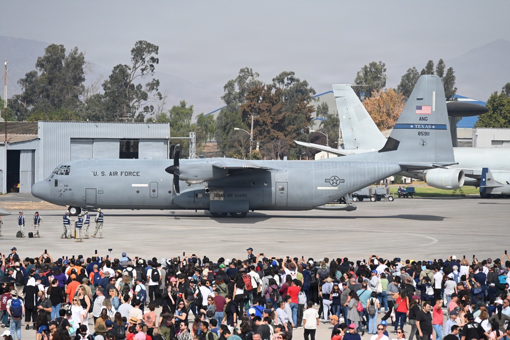 Texas Air National Guard Strengthens Regional Partnerships at FIDAE Air and Space Show