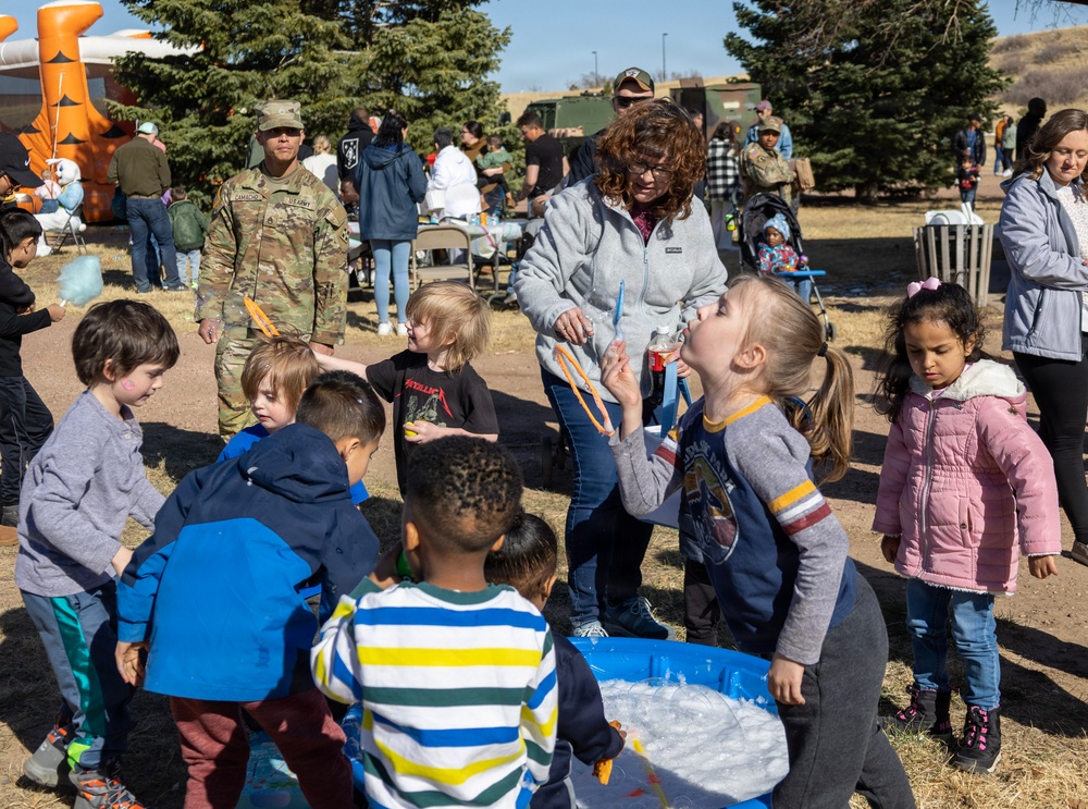4-9 IN Manchu Soldier and Family Readiness Group Easter Egg Hunt