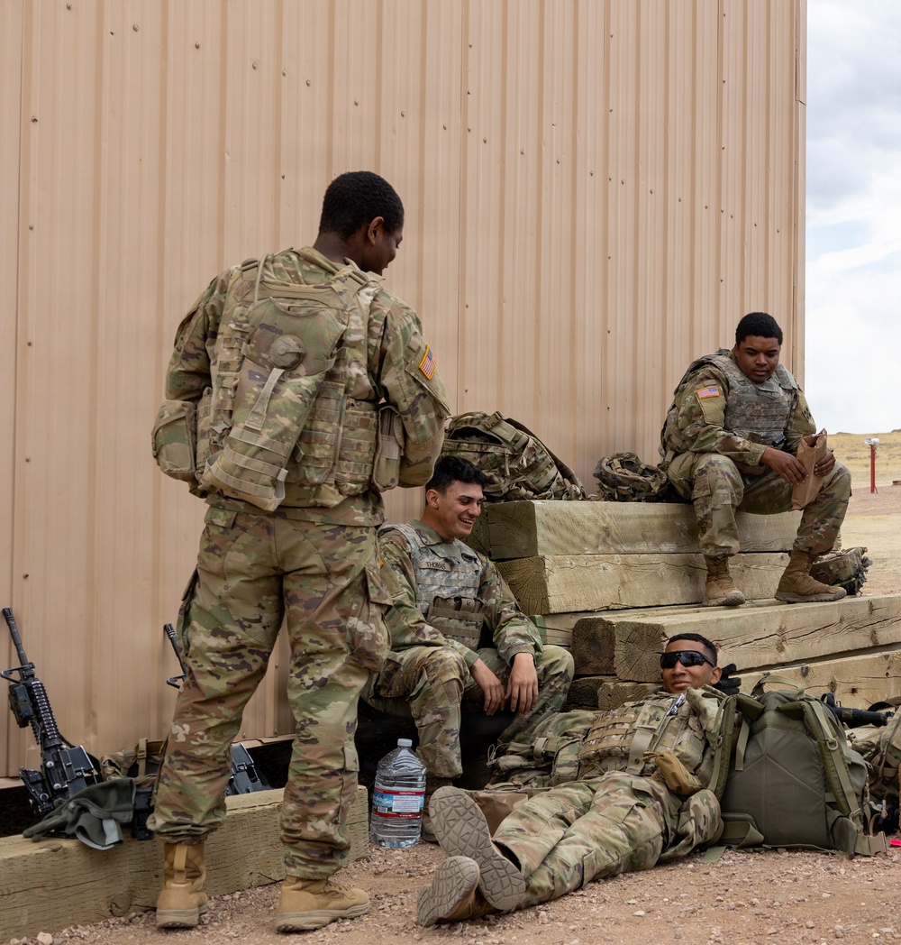 4-9 IN, Alpha Company M4 carbine and M249 SAW Range