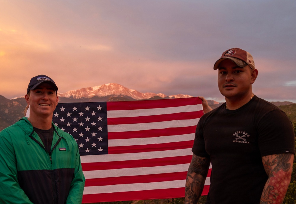 4-9 IN Manchu Reenlistment Ceremony at Garden of the Gods
