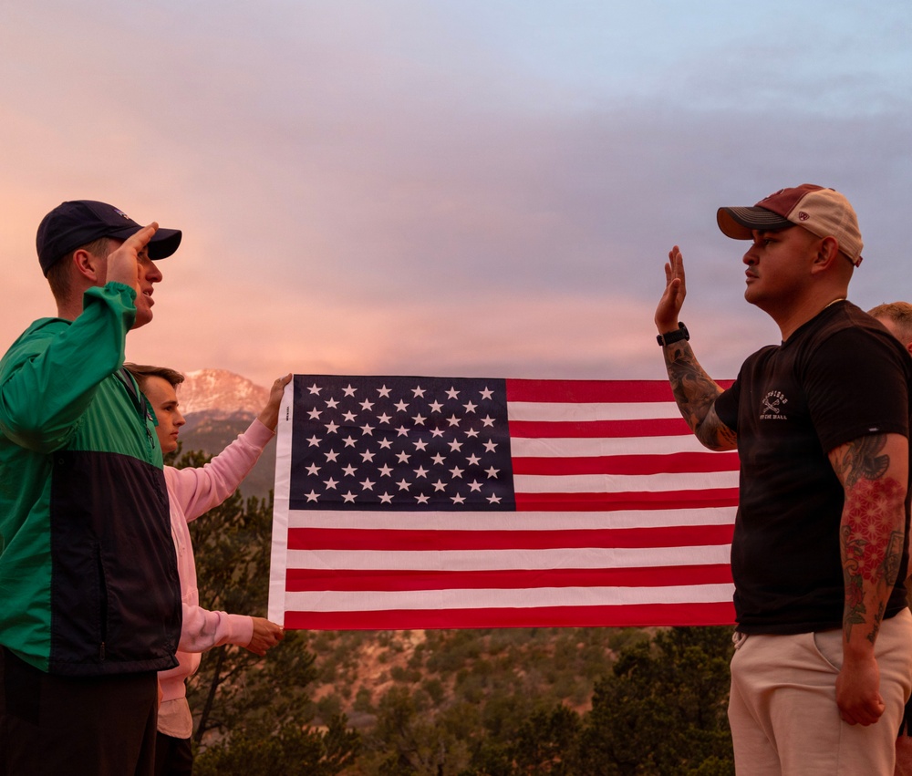 4-9 IN Manchu Reenlistment Ceremony at Garden of the Gods