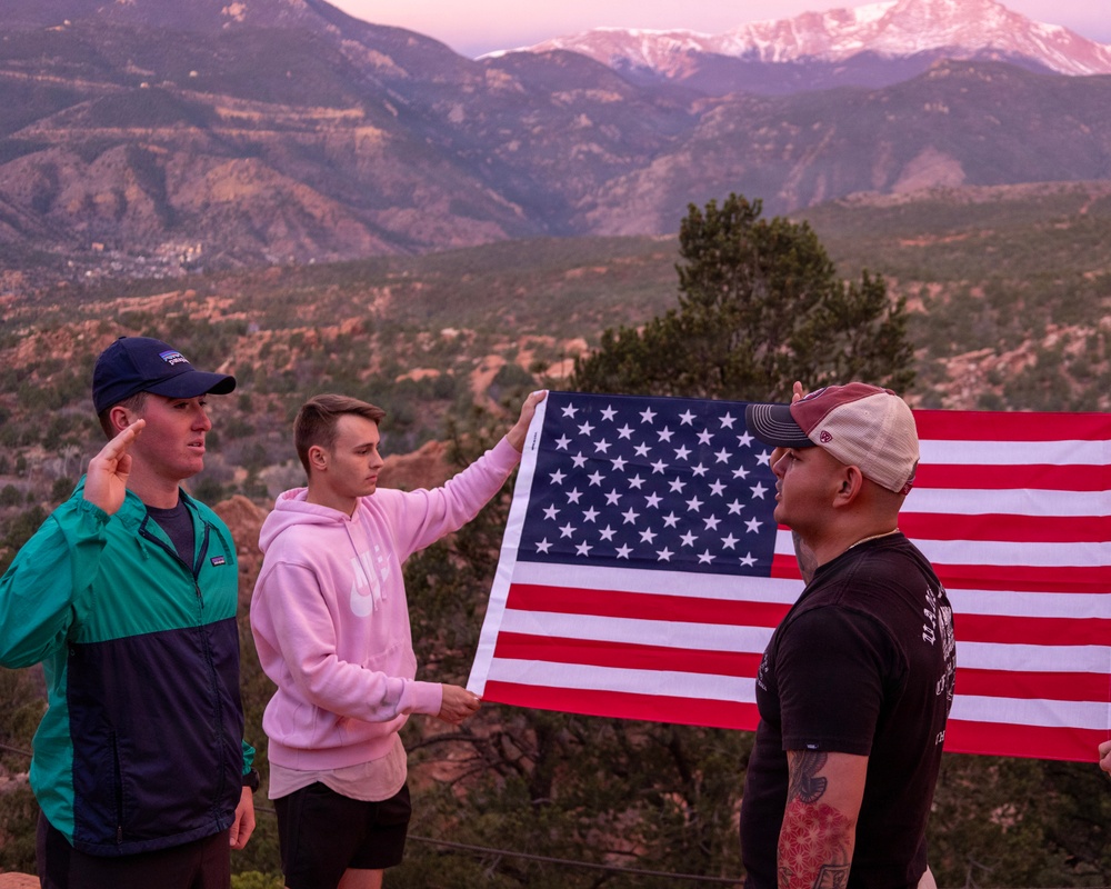 4-9 IN Manchu Reenlistment Ceremony at Garden of the Gods