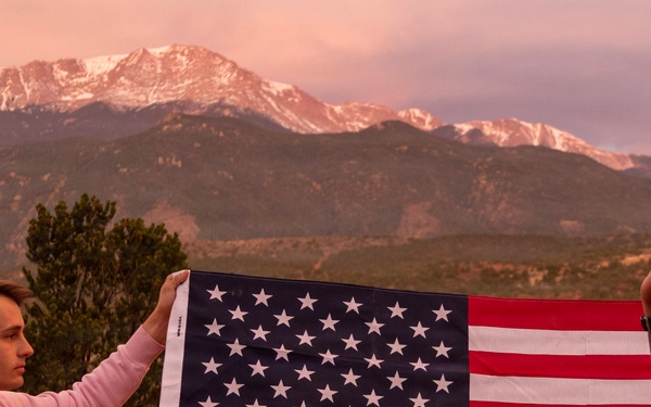 4-9 IN Manchu Reenlistment Ceremony at Garden of the Gods