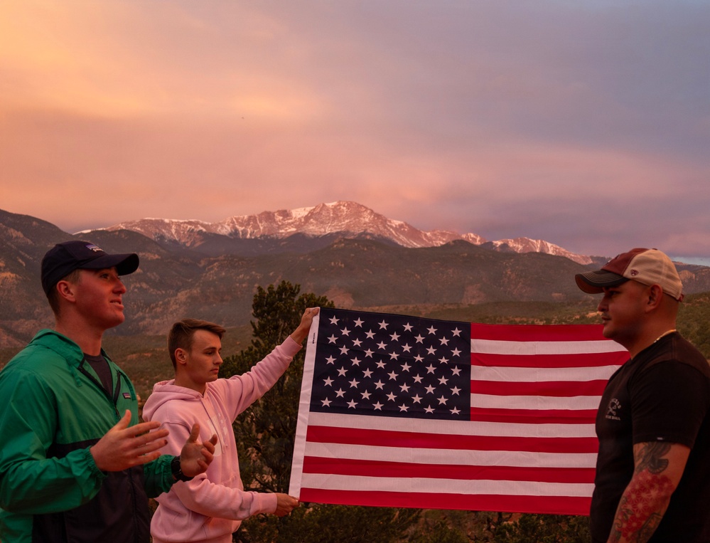 4-9 IN Manchu Reenlistment Ceremony at Garden of the Gods