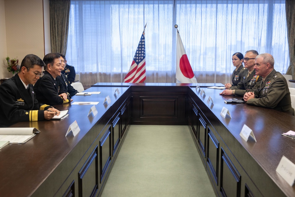 The 38th Assistant Commandant of the Marine Corps tours Tokyo