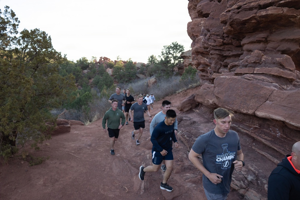 4-9 IN Manchu Reenlistment Ceremony at Garden of the Gods