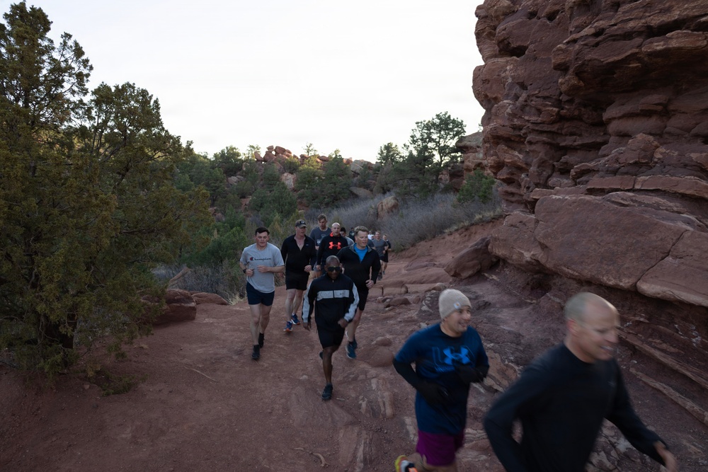 4-9 IN Manchu Reenlistment Ceremony at Garden of the Gods