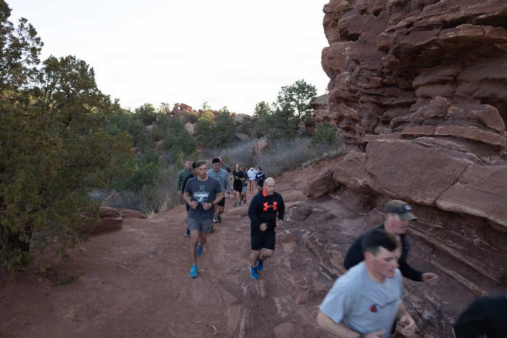 4-9 IN Manchu Reenlistment Ceremony at Garden of the Gods