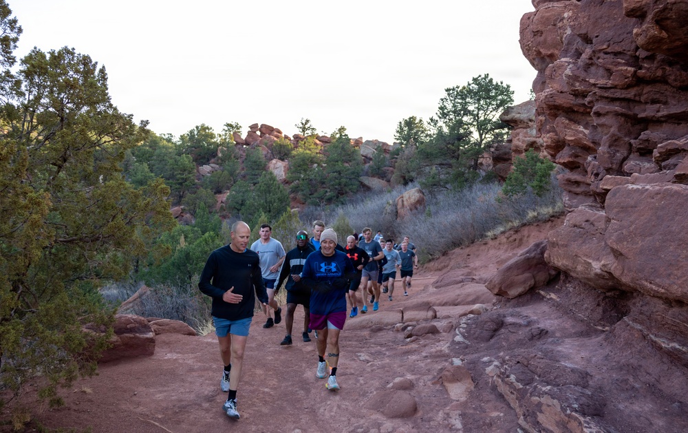 4-9 IN Manchu Reenlistment Ceremony at Garden of the Gods