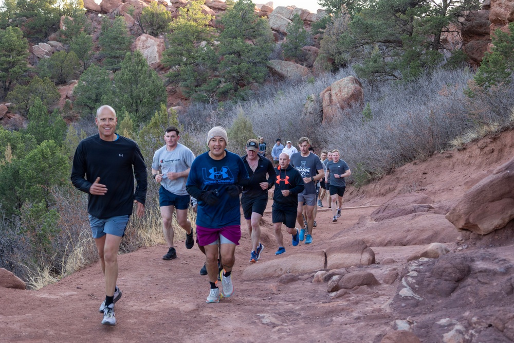 4-9 IN Manchu Reenlistment Ceremony at Garden of the Gods