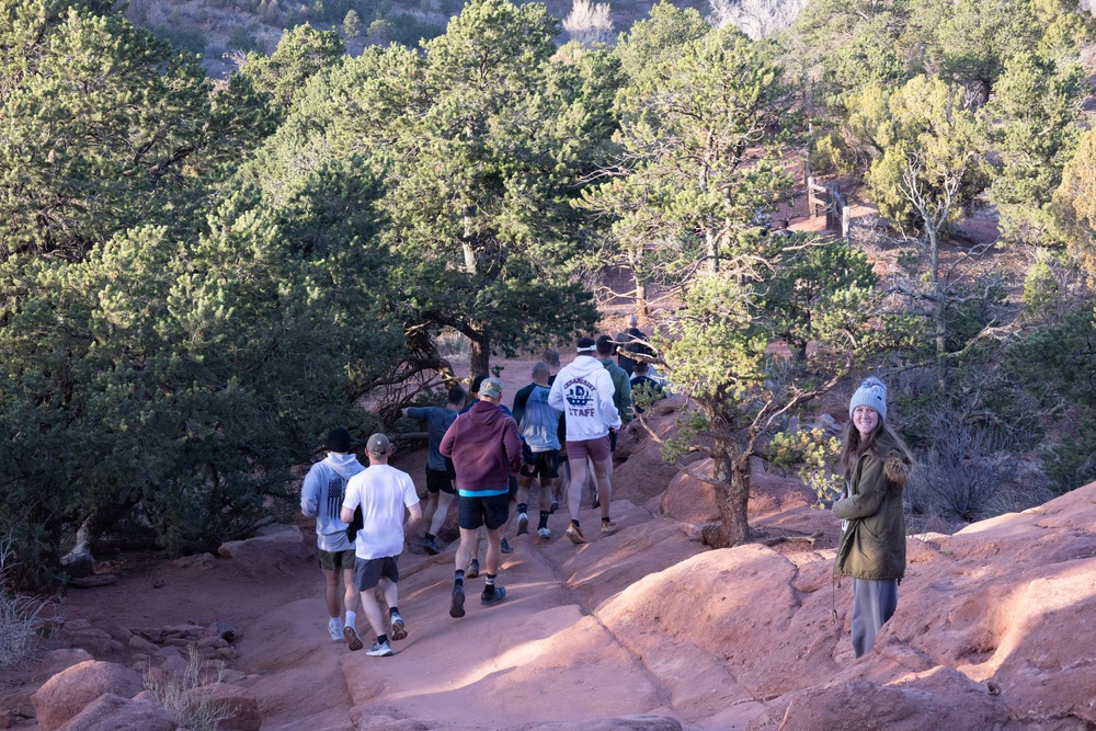 4-9 IN Manchu Reenlistment Ceremony at Garden of the Gods