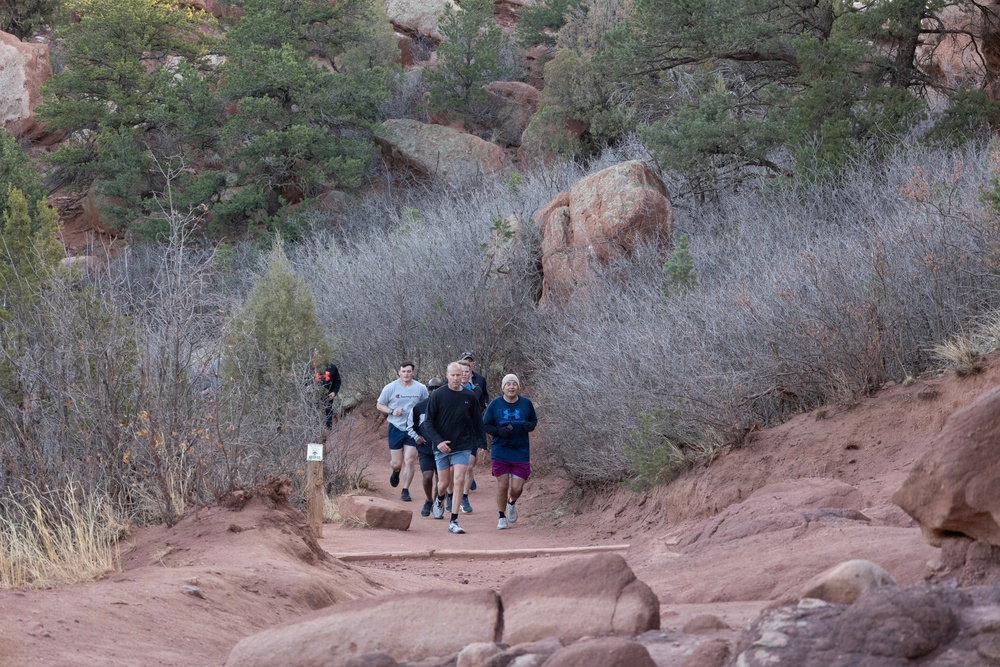 4-9 IN Manchu Reenlistment Ceremony at Garden of the Gods