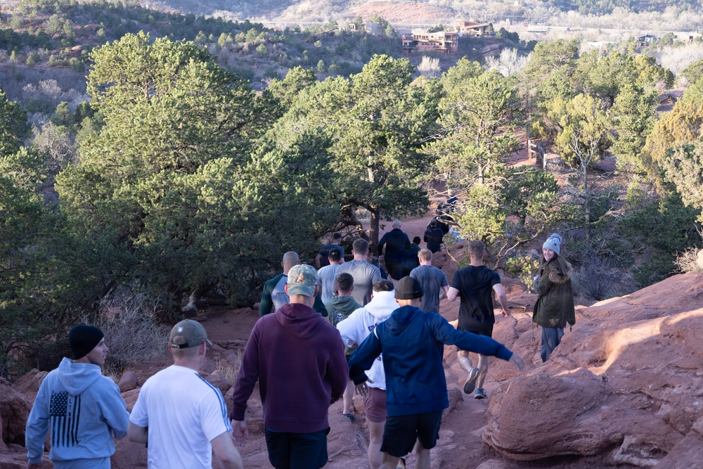 4-9 IN Manchu Reenlistment Ceremony at Garden of the Gods