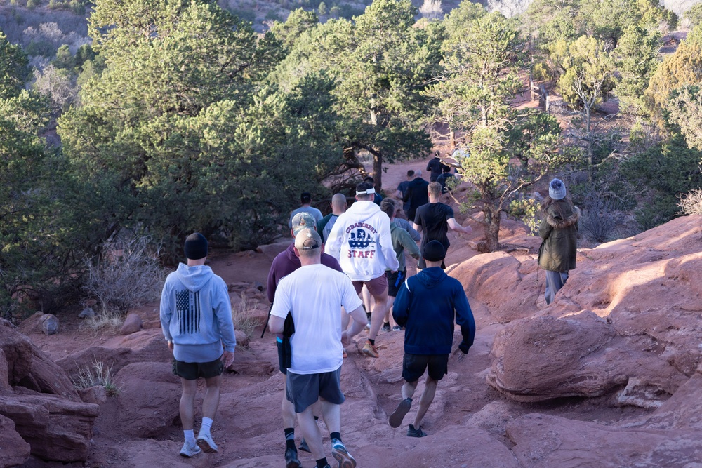 4-9 IN Manchu Reenlistment Ceremony at Garden of the Gods