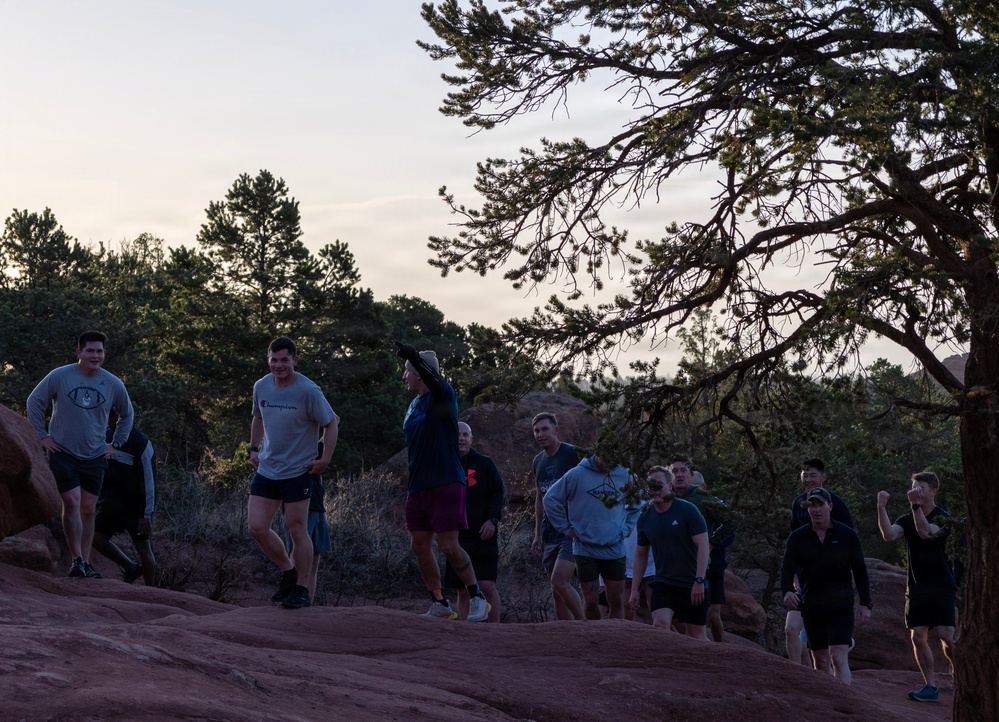 4-9 IN Manchu Reenlistment Ceremony at Garden of the Gods