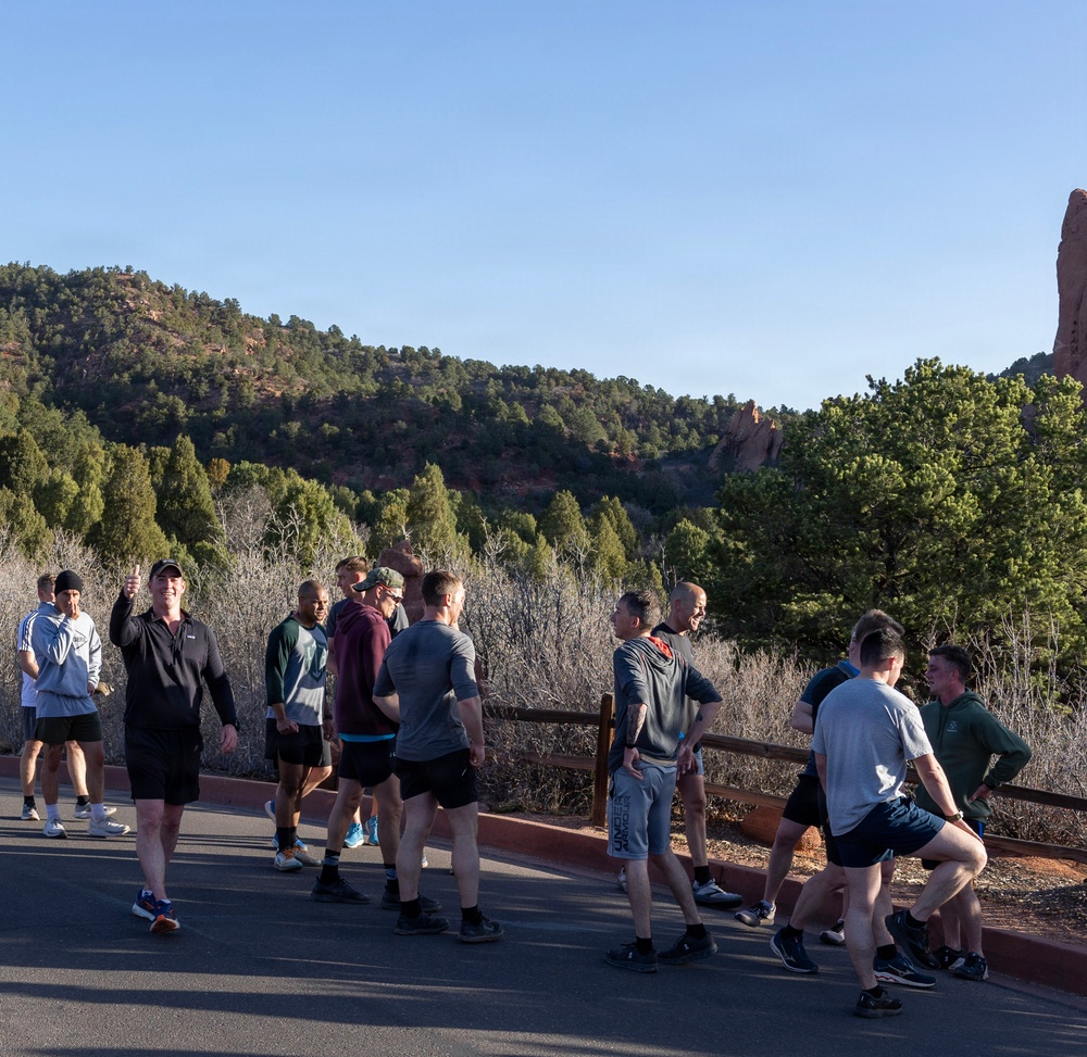 4-9 IN Manchu Reenlistment Ceremony at Garden of the Gods