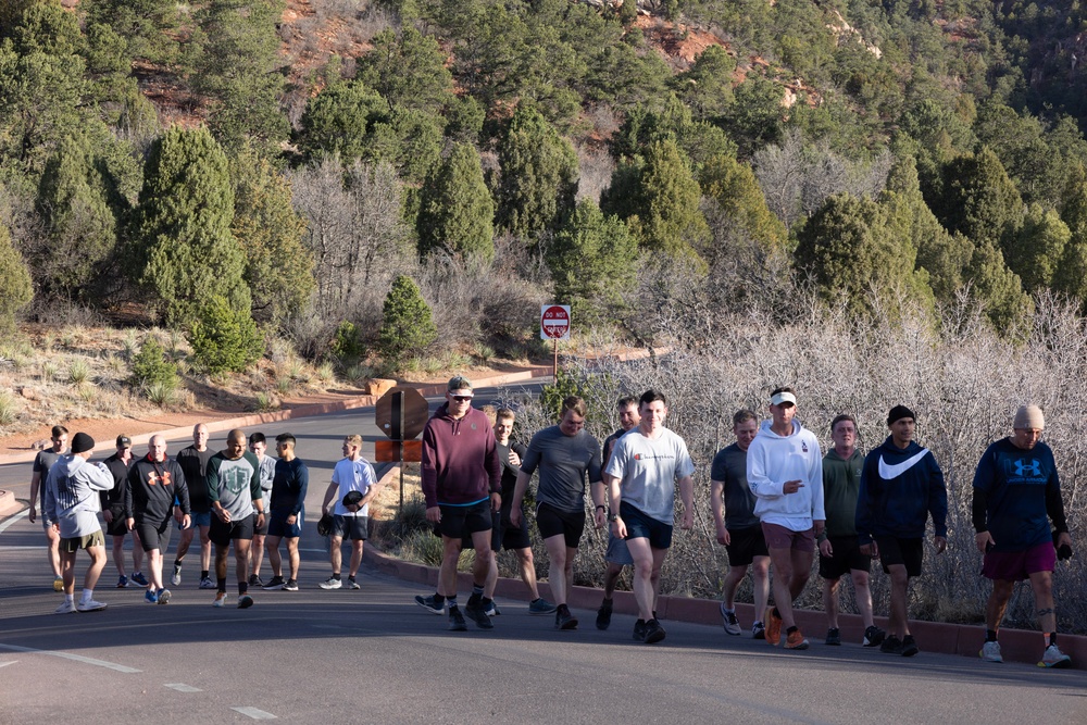 4-9 IN Manchu Reenlistment Ceremony at Garden of the Gods