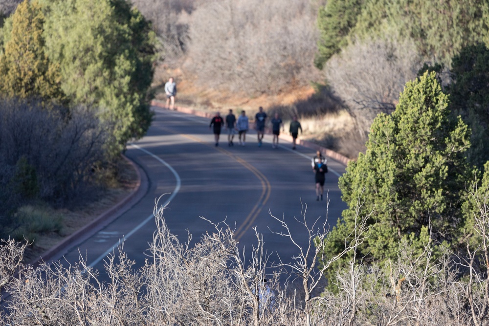 4-9 IN Manchu Reenlistment Ceremony at Garden of the Gods