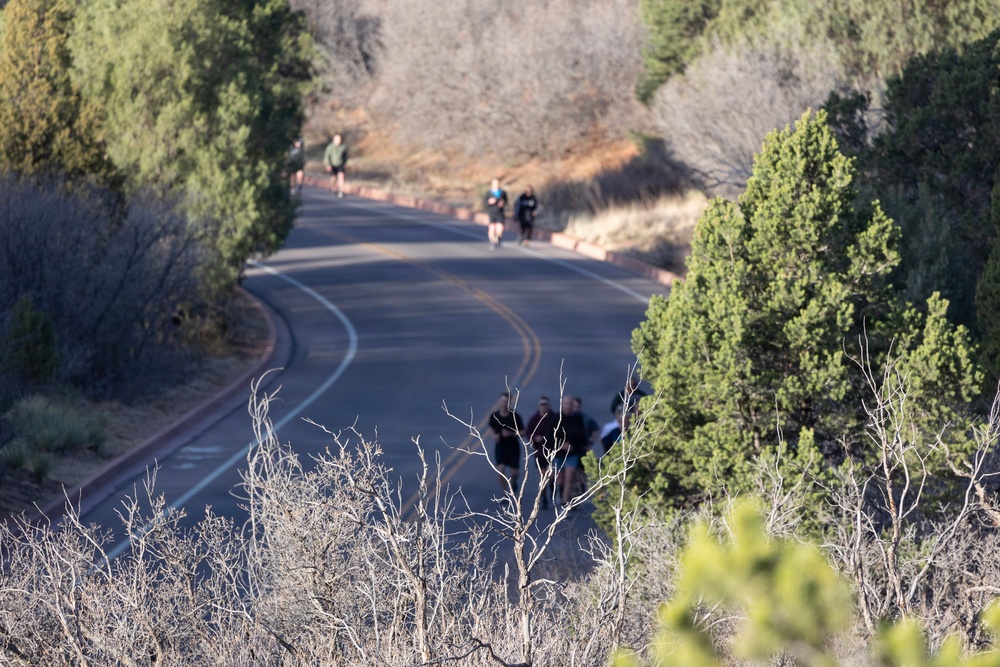 4-9 IN Manchu Reenlistment Ceremony at Garden of the Gods