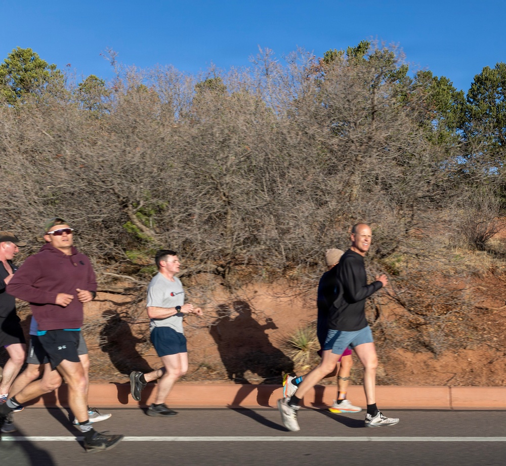 4-9 IN Manchu Reenlistment Ceremony at Garden of the Gods