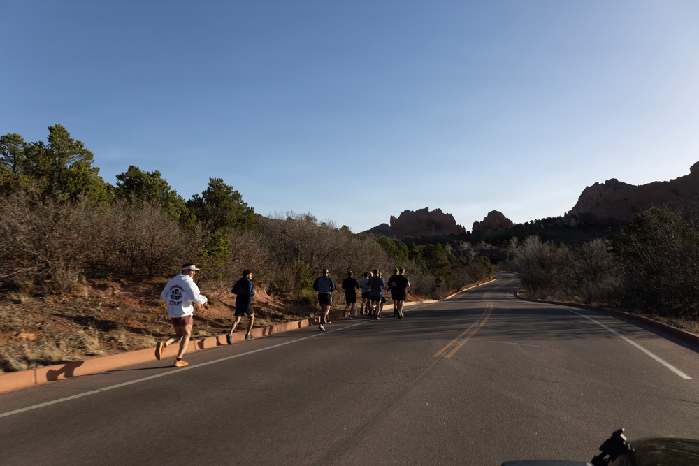 4-9 IN Manchu Reenlistment Ceremony at Garden of the Gods