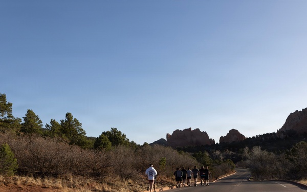 4-9 IN Manchu Reenlistment Ceremony at Garden of the Gods