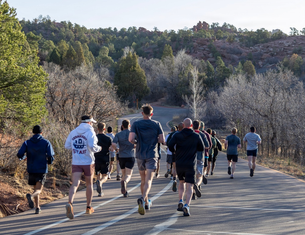 4-9 IN Manchu Reenlistment Ceremony at Garden of the Gods