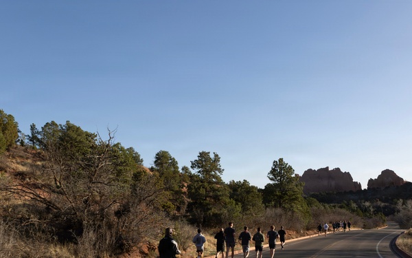 4-9 IN Manchu Reenlistment Ceremony at Garden of the Gods