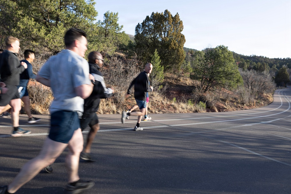 4-9 IN Manchu Reenlistment Ceremony at Garden of the Gods