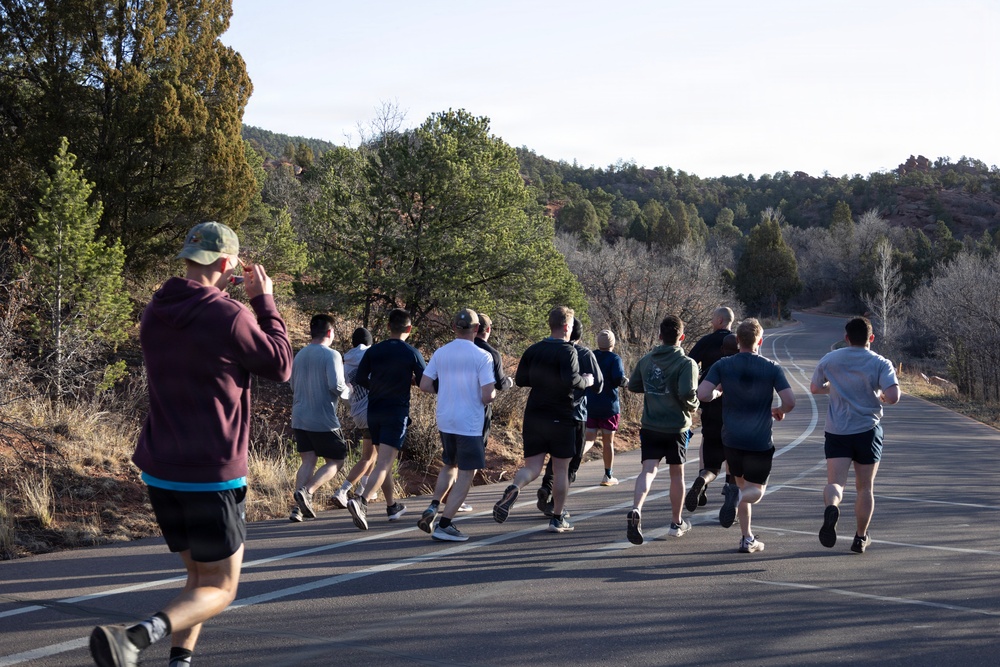 4-9 IN Manchu Reenlistment Ceremony at Garden of the Gods