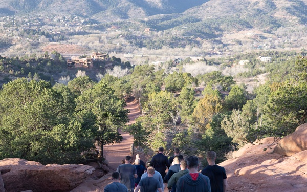 4-9 IN Manchu Reenlistment Ceremony at Garden of the Gods