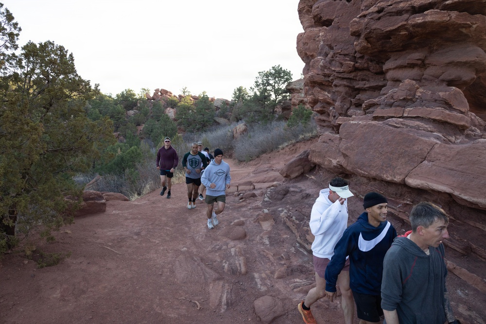 4-9 IN Manchu Reenlistment Ceremony at Garden of the Gods