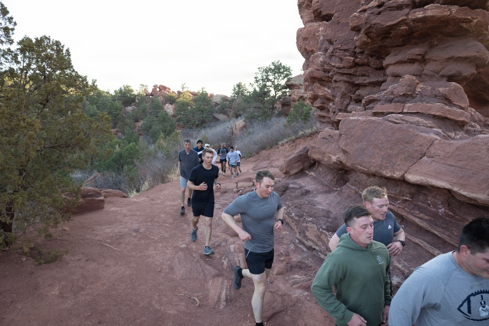 4-9 IN Manchu Reenlistment Ceremony at Garden of the Gods