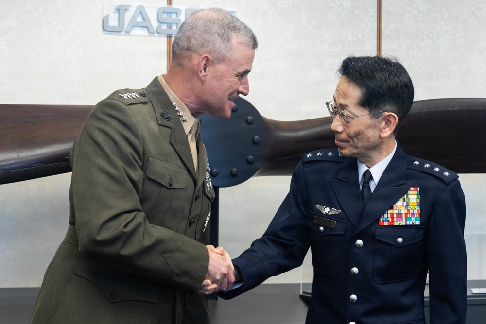 The 38th Assistant Commandant of the Marine Corps tours Tokyo