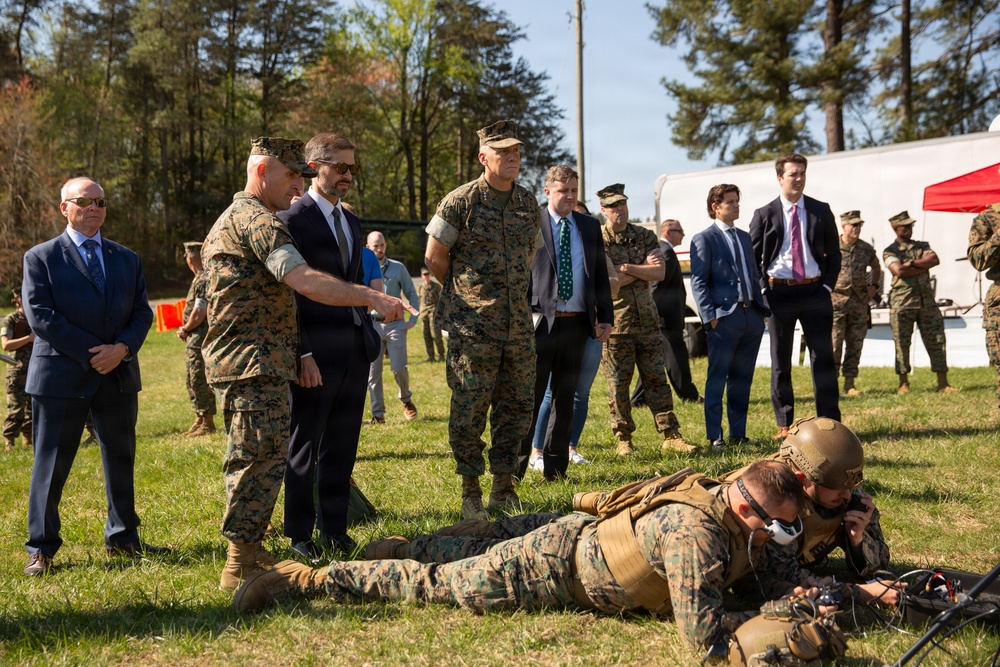 Jason L. Potter Alongside Lt. Gen. Austin Visit MCDAT Demonstration