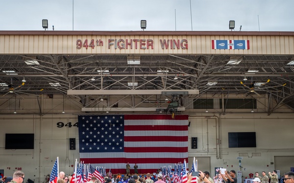 944th Fighter Wing connects families to mission during Operation Reserve Kids