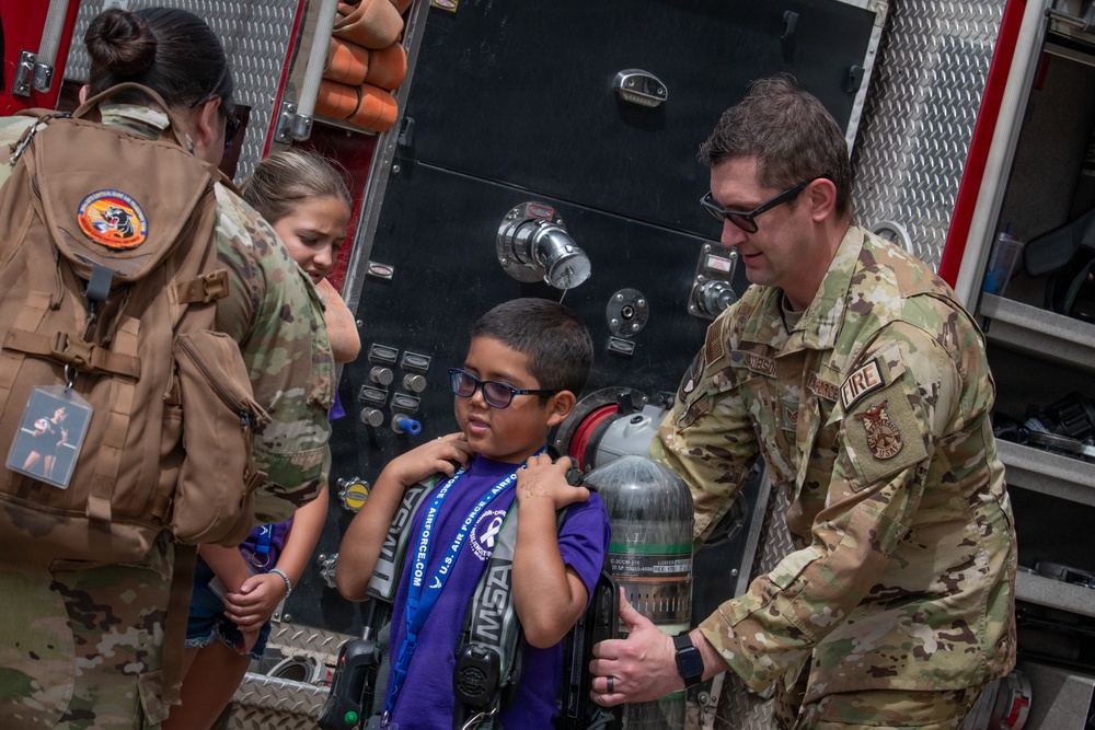 944th Fighter Wing connects families to mission during Operation Reserve Kids