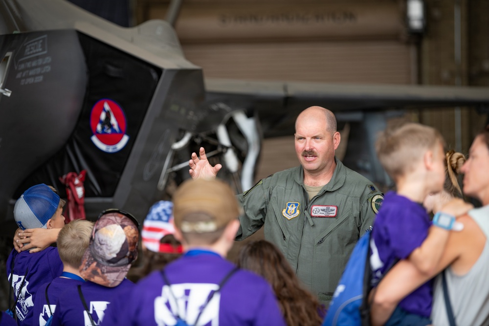 944th Fighter Wing connects families to mission during Operation Reserve Kids