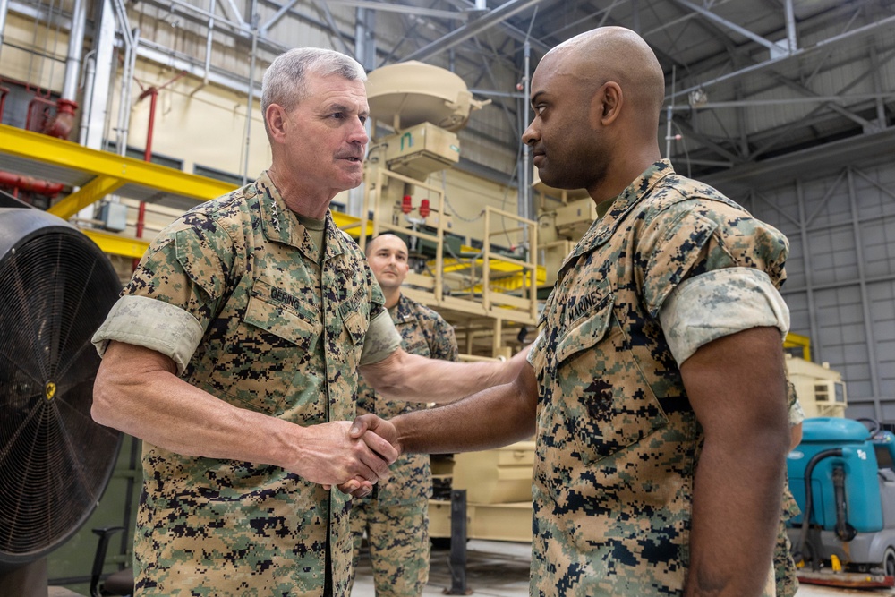 The 38th Assistant Commandant of the Marine Corps tours Marine Corps Base Hawaii